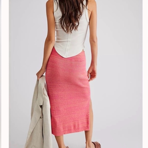 Free People Midi Skirt Golden Hour Women Sz M Pink Ribbed Knit Straight Pull On - Picture 2 of 11